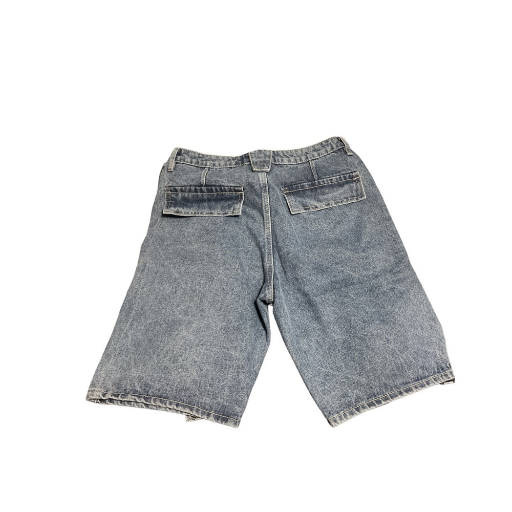 Fashion Nova Non Stretch Cargo Shorts - Medium Wash (7). NWOT - Picture 4 of 6